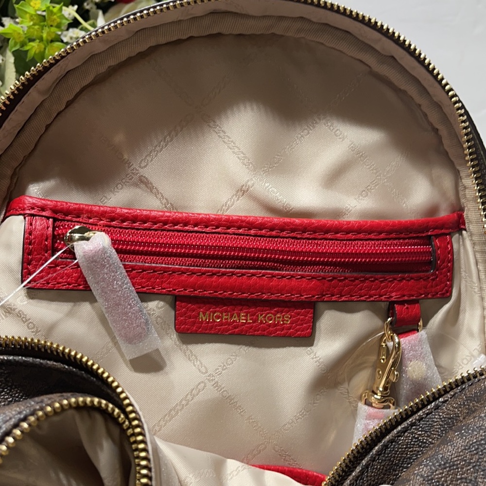 Michael Kors Rhea Zip backpack - Picture 8 of 10